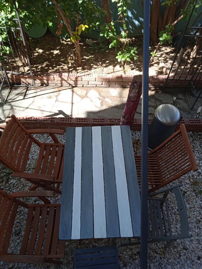 Apartment With Barbecue 1 Km Beach Athen Eksteriør bilde